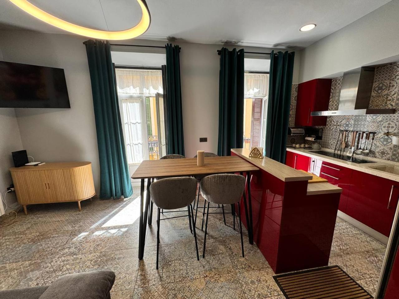 Sun & Stay Malaga Chic 2Br With Balcony Views Exterior photo