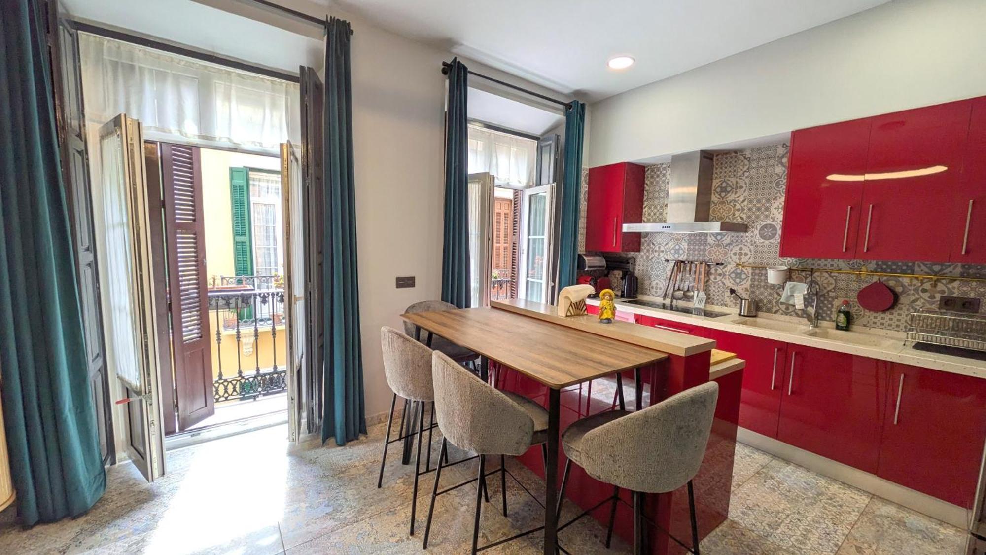 Sun & Stay Malaga Chic 2Br With Balcony Views Exterior photo