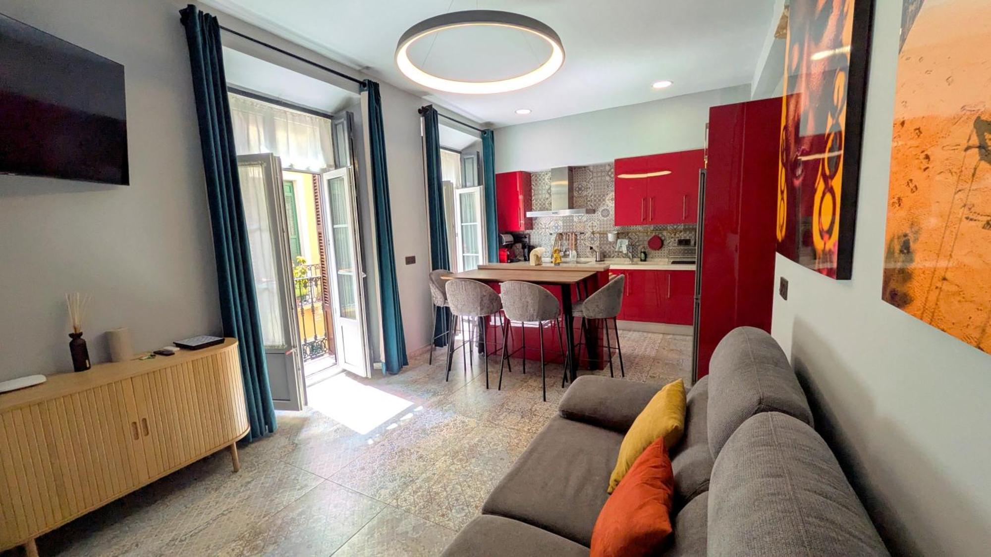 Sun & Stay Malaga Chic 2Br With Balcony Views Exterior photo